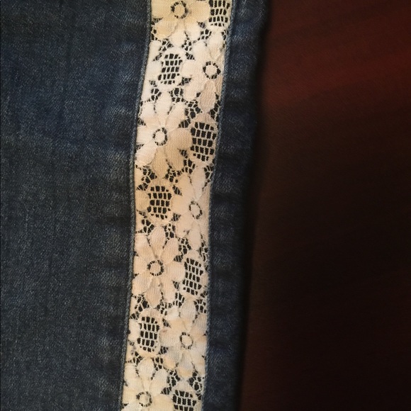 Jeans Shorts w/ Lace Sides - Picture 3 of 3